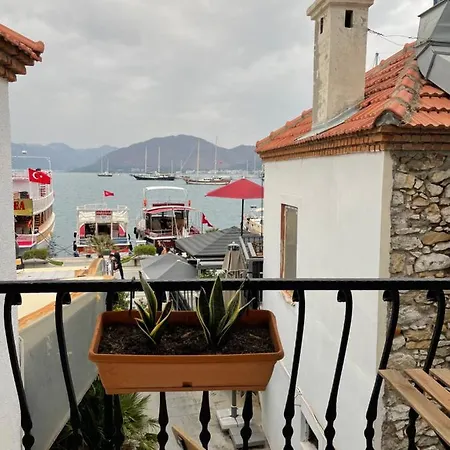아파트 Yatlimaninda Deniz Manzarali Daire *